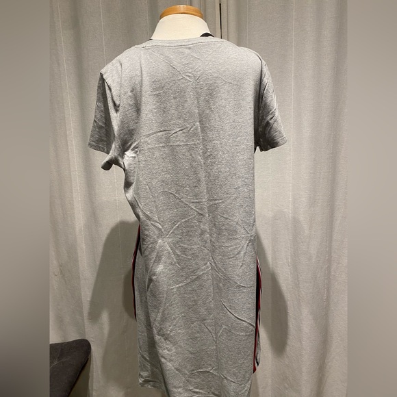 Tommy Hilfiger T Shirt Dress - Picture 3 of 4